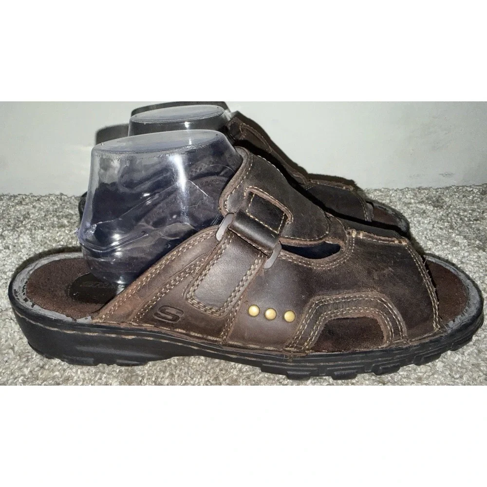 Skechers SN 61466 Men's Size 10 Brown Leather Fisherman Sandals Slip On Y2K